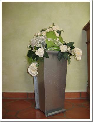 0055_f003  flurdetail.jpg